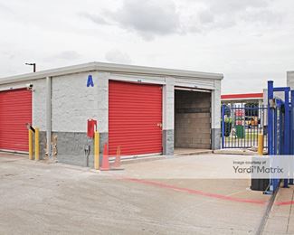 Photo 3 of Extra Space Storage - 2814 South Walton Walker Blvd, Dallas, TX