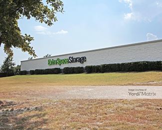 Photo 2 of Extra Space Storage - 8441 Clark Road, Dallas, TX
