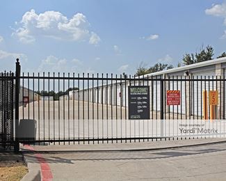 Photo 3 of Extra Space Storage - 8441 Clark Road, Dallas, TX