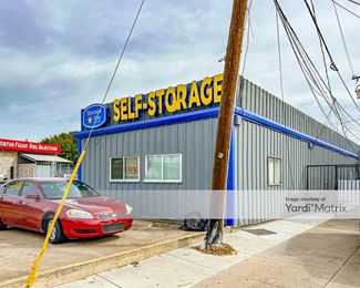 Photo 3 of Storage Star - 550 North O'Connor Road, Irving, TX