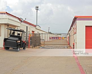 Photo 2 of Public Storage - 732 South Cedar Ridge Drive, Duncanville, TX