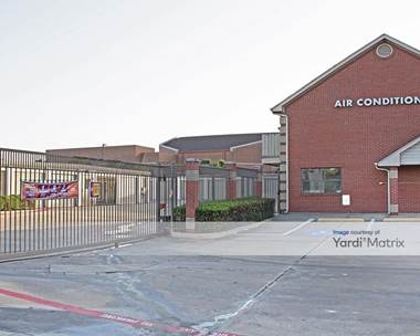 Storage Units for Rent available at 1601 East Belt Line Road, Coppell, TX 75019
