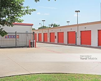 Photo 2 of Public Storage - 1212 East Airport Fwy, Irving, TX