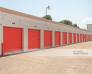 Photo 4 of Public Storage - 1212 East Airport Fwy, Irving, TX