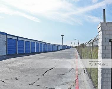 Storage Units for Rent available at 3940 Samuell Blvd, Mesquite, TX 75149