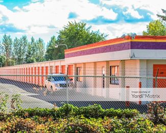 Photo 3 of Public Storage - 2600 NW Burnside Court, Gresham, OR
