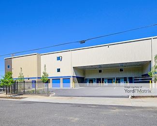 Photo 4 of West Coast Self-Storage - 4970 SE 16th Avenue, Portland, OR