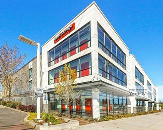 Photo 1 of Public Storage - 12323 SE Division Street, Portland, OR