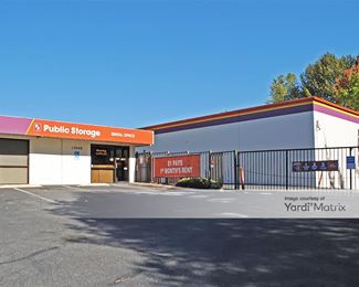 Photo 2 of Public Storage - 13640 Bel Red Road, Bellevue, WA