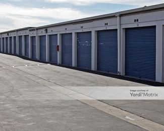 Photo 3 of Storage Etc - 900 East Orangethorpe Avenue, Anaheim, CA