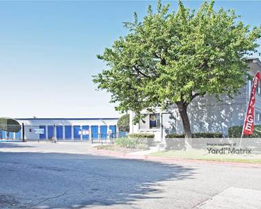 Storage Units for Rent available at 600 West Dyer Road, Santa Ana, CA 92707