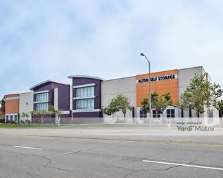 Photo 4 of Alton Self Storage - 2215 Alton Pkwy, Irvine, CA