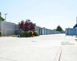 Photo 3 of Peninsula Storage Center - 2409 Leghorn Street, Mountain View, CA