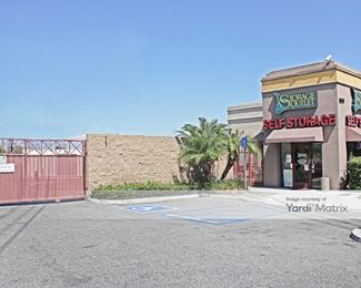 Photo 4 of Storage Outlet Self Storage - 5911 Firestone Blvd, South Gate, CA
