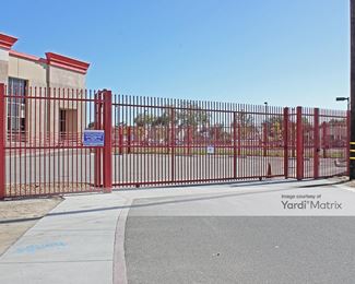 Photo 2 of South Gate Self Storage - 2405 Southern Avenue, South Gate, CA