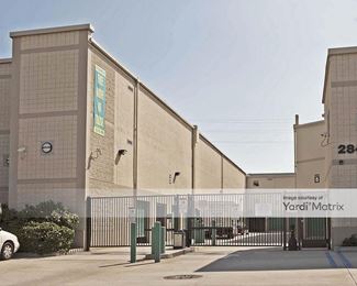 Photo 2 of Saf Keep Storage - 2840 North San Fernando Road, Los Angeles, CA