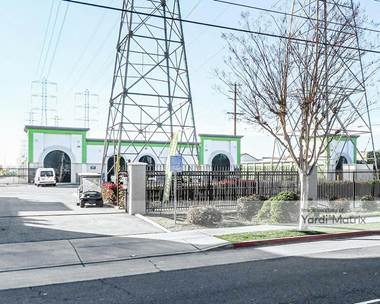 Storage Units for Rent available at 6897 North Paramount Blvd, Long Beach, CA 90805