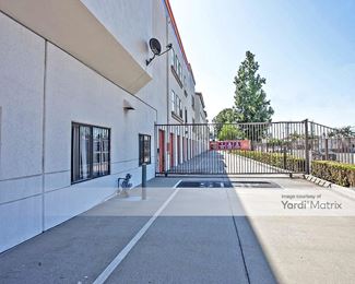 Photo 3 of Public Storage - 6467 Foothill Blvd, Tujunga, CA