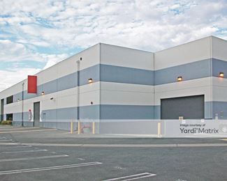 Photo 4 of StorCal Self Storage - 15025 Oxnard Street, Van Nuys, CA
