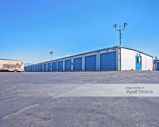 Photo 2 of Laurel Canyon Self Storage - 10864 Laurel Canyon Blvd, San Fernando, CA