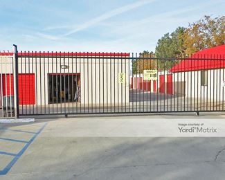 Photo 5 of SecurCare Self Storage - 37909 10th Street East, Palmdale, CA