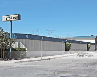 Photo 1 of Golden State Storage - 26825 Oak Avenue, Santa Clarita, CA