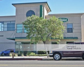 Photo 1 of Extra Space Storage - 13434 Saticoy Street, North Hollywood, CA