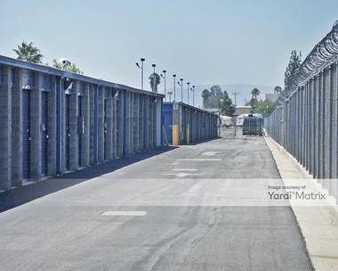 Storage Units for Rent available at 15101 Raymer Street, Van Nuys, CA 91405