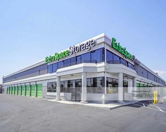 Photo 1 of Extra Space Storage - 3225 South Nellis Blvd, Las Vegas, NV
