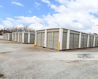Photo 2 of Extra Space Storage - 2820 Virginia Circle, Denton, TX