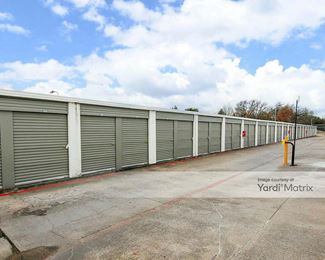 Photo 3 of Extra Space Storage - 2820 Virginia Circle, Denton, TX