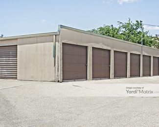Photo 2 of Solon Place Self Storage - 301 Amanda Lane, Waxahachie, TX
