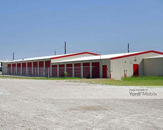 Photo 3 of 10 Federal Self Storage - 2121 South Burleson Blvd, Burleson, TX
