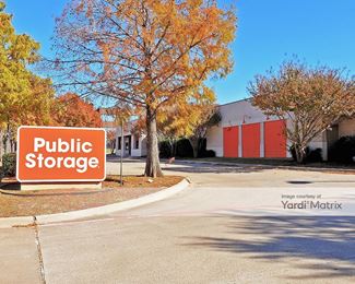 Photo 1 of Public Storage - 502 East Lamar Blvd, Arlington, TX