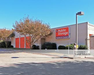 Photo 2 of Public Storage - 502 East Lamar Blvd, Arlington, TX