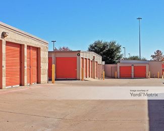 Photo 5 of Public Storage - 502 East Lamar Blvd, Arlington, TX