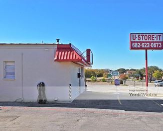 Photo 2 of U-Store-It - 3208 East Park Row Drive, Arlington, TX