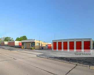Photo 3 of Prestige Storage - 8032 White Settlement Road, White Settlement, TX