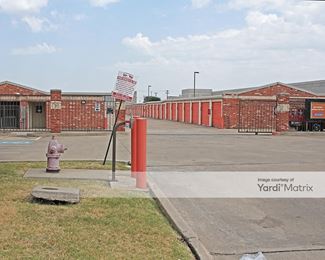 Photo 2 of Public Storage - 2909 South State Highway 360, Grand Prairie, TX
