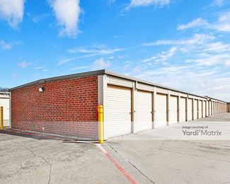 Photo 2 of Extra Space Storage - 2904 Highway 121, Bedford, TX