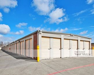 Photo 3 of Extra Space Storage - 2904 Highway 121, Bedford, TX