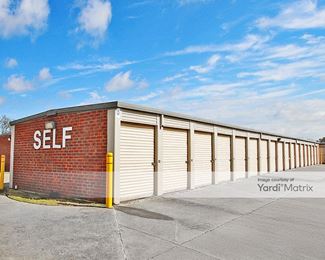 Photo 4 of Extra Space Storage - 2904 Highway 121, Bedford, TX