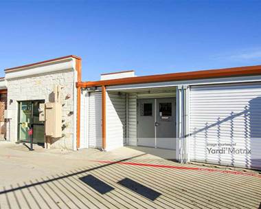 Storage Units for Rent available at 700 Debbie Lane, Arlington, TX 76002