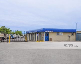 Photo 3 of StorageMart - 3000 Eastern Blvd, Baltimore, MD