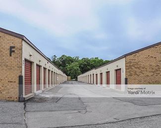 Photo 2 of Self StorageOne-Timonium - 2130 Greenspring Drive, Timonium, MD