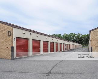 Photo 3 of Self StorageOne-Timonium - 2130 Greenspring Drive, Timonium, MD