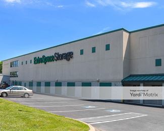 Photo 3 of Extra Space Storage - 789 State Route 3 North, Gambrills, MD
