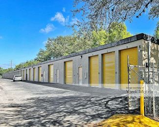 Photo 4 of Storage Rentals of America - 6600 Industrial Drive, Fort Myers, FL