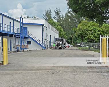 Storage Units for Rent available at 16281 Pine Ridge Road, Fort Myers, FL 33908