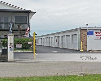 Photo 3 of CubeSmart Self Storage - 11591 Chitwood Drive, Fort Myers, FL
